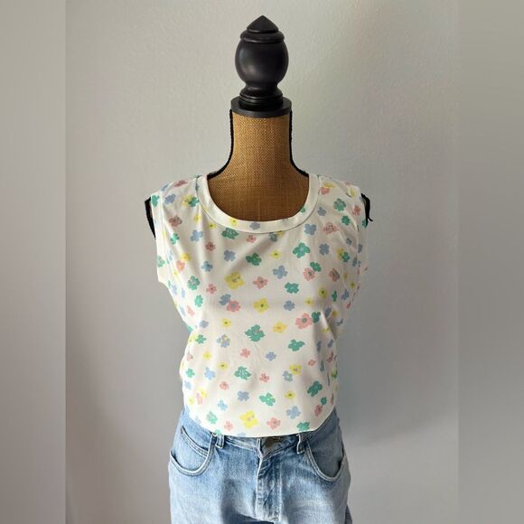 Vintage 70s Lucky Tops Multicolor Floral & White Sleeveless Top - Picture 4 of 13